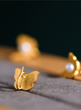 手工錾刻古法黄金珍珠蝴蝶扣头