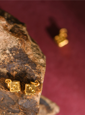 足金手工錾刻古法黄金金骰子