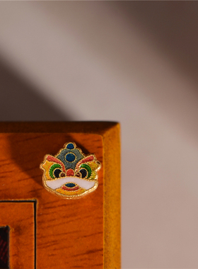 足金珐琅烧蓝醒狮兽面双面隔珠