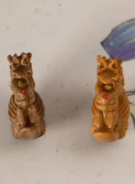 老山檀绿檀木望月狐车挂项链吊坠