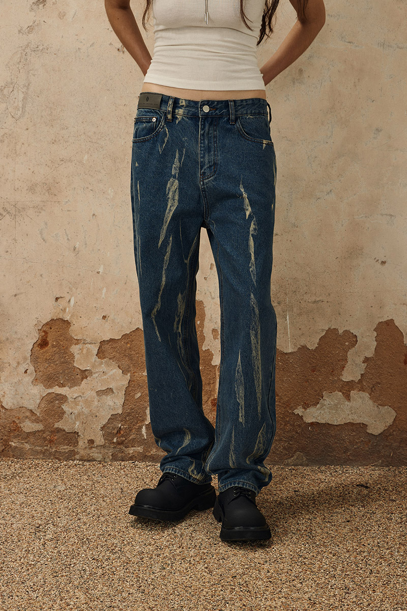 MOTTLED STRIPED WASHING JEANS斑驳条纹水洗牛仔裤 - 图0