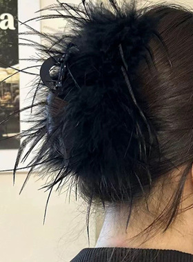 韩版韩系羽毛抓夹高级感发夹女鸵鸟毛发夹后脑勺毛绒鲨鱼夹发卡