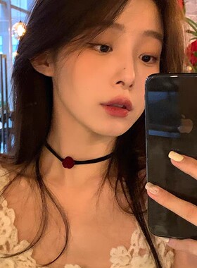 甜酷辣妹蕾丝项链叠戴锁骨链设计感颈链黑色简约铃铛冷淡风配饰