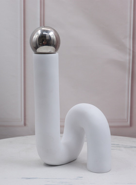 现代简约创意弯曲树脂金属球摆件软装饰工艺品样板间家居摆设