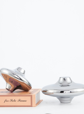 现代简约桌面搭配样板房光面飞碟装饰品北欧客厅电视柜茶几摆件