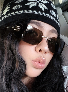 时尚高级感曲面前卫无框墨镜复古透明茶个性防紫外线遮脸太阳镜潮