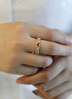 2024新款爆款高级感锆石红色爱心戒指女设计小众开口可调节指环