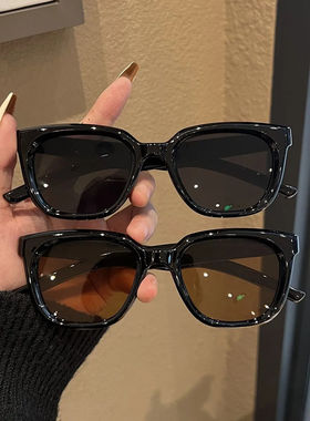 新款网红方形墨镜全框大热单品商务风格防晒树脂镜片墨镜女