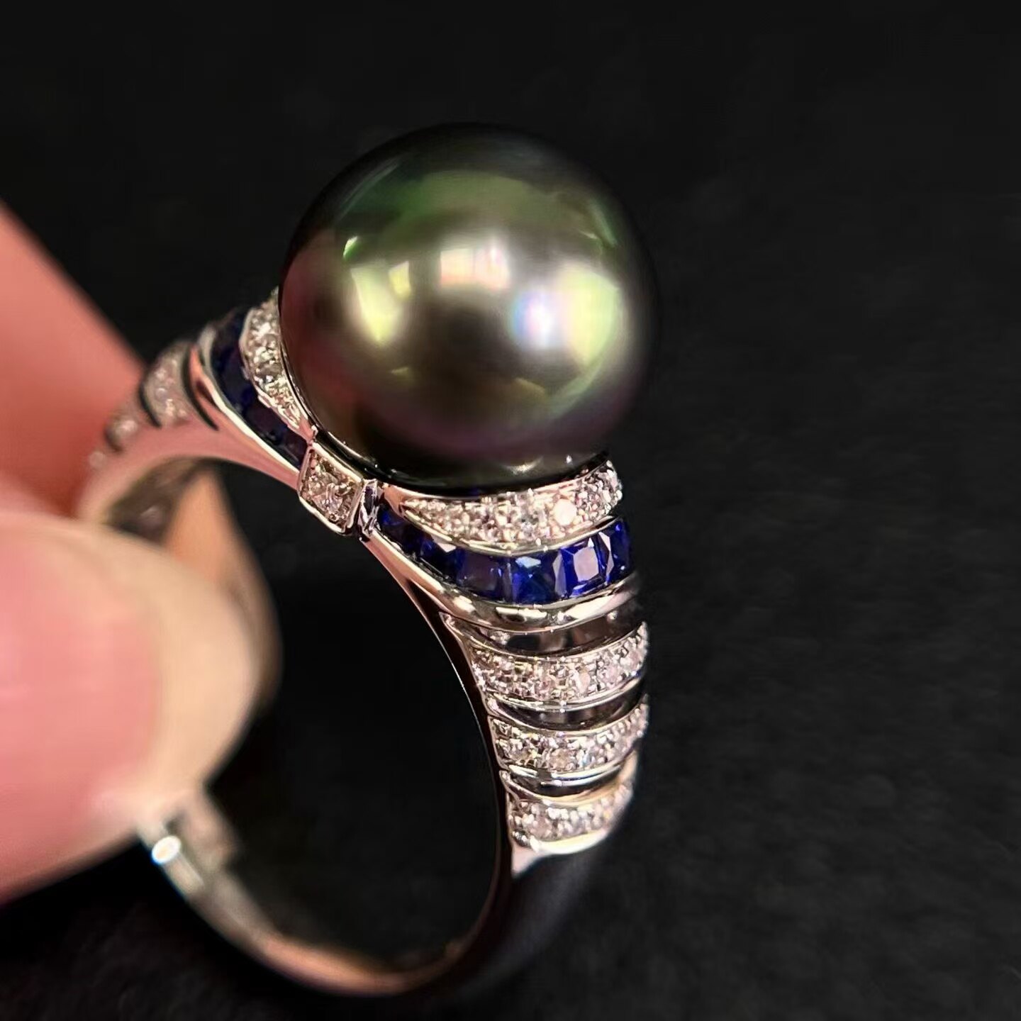 18K gold diamond inlaid natural seawater Tahitian malachite green pearl ring, mirror glare, calm and elegant