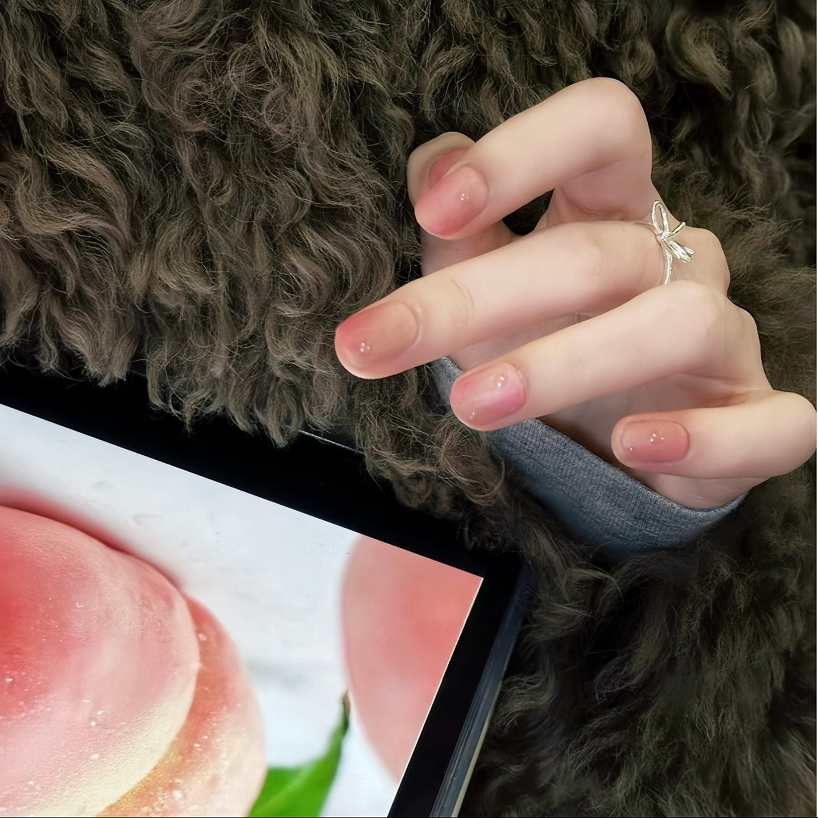 纯手工毛绒水蜜桃温柔显嫩美甲穿戴甲ins风高级感,淘宝优惠券,粉丝福利购,淘宝优惠卷