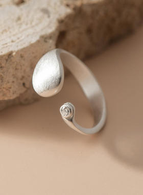 新款法式浪漫拉丝圆钻开口戒指