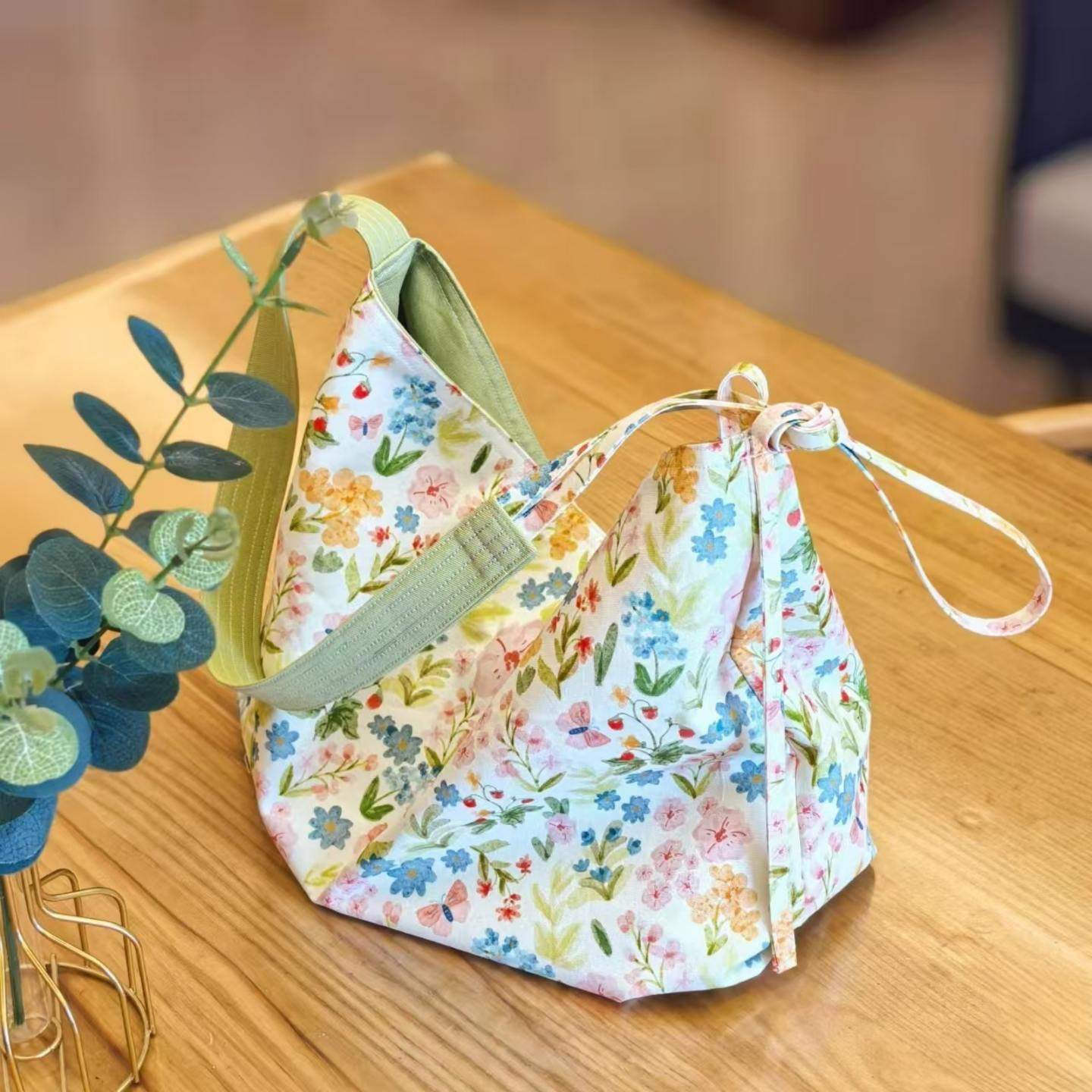 2025新款田园风森系花朵帆布包休闲百搭文艺单肩包外出通勤包包女,淘宝优惠券,粉丝福利购,淘宝优惠卷