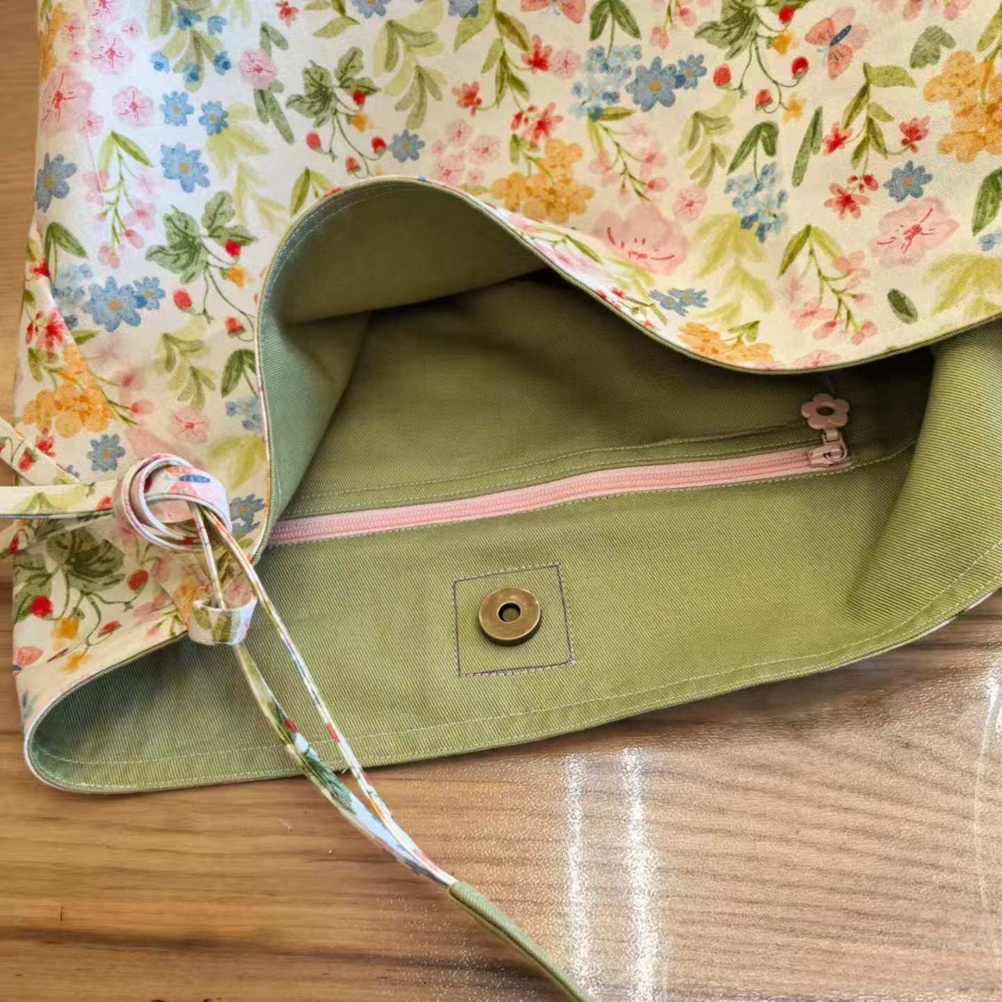 2025新款田园风森系花朵帆布包休闲百搭文艺单肩包外出通勤包包女,淘宝优惠券,粉丝福利购,淘宝优惠卷