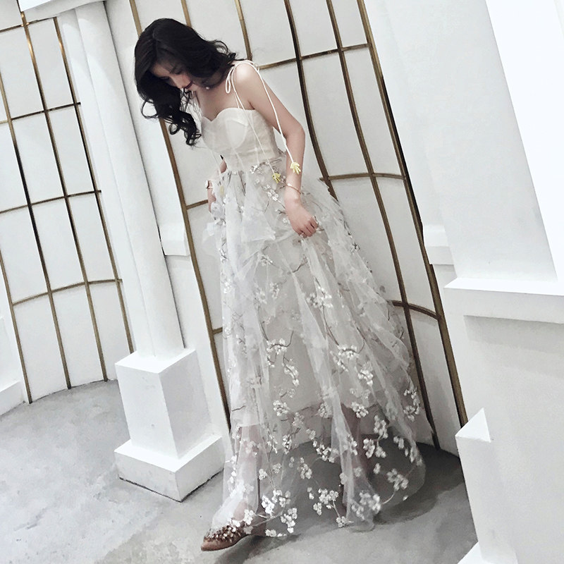 白色吊带裙女2023新款高端轻奢婚纱 碧颜礼服/晚装