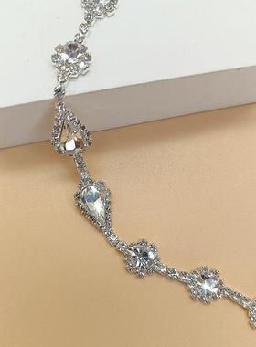 欧美跨境饰品 夏季 新款手链女银手饰品 依恋甜蜜花形水晶手链