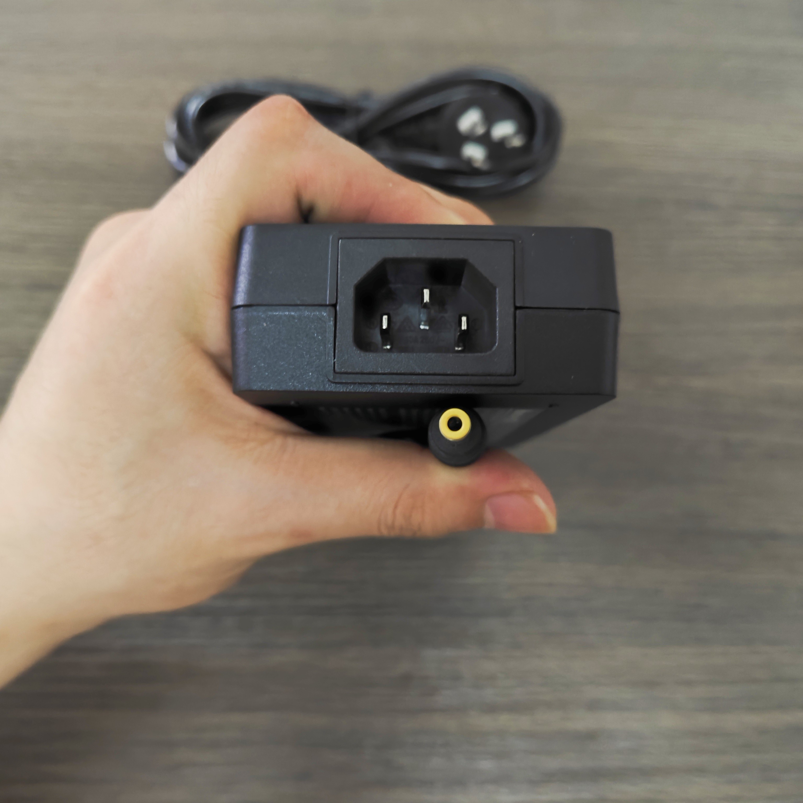 亨基Ac220V-Dc24V5A/6.25A工业电源适配器Hka15024063-7C假一补十 - 图0