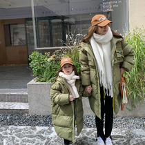 High-end pro-sub-clothing down jacket Winter mother woman dress with hat white duck suede warm jacket foreign air Han version mother and son winter clothing