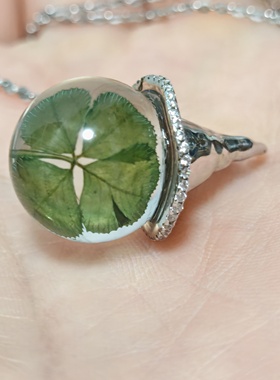 万圣节幸运四叶草原创设计项链女款锁骨链小众高级感轻奢气质颈链