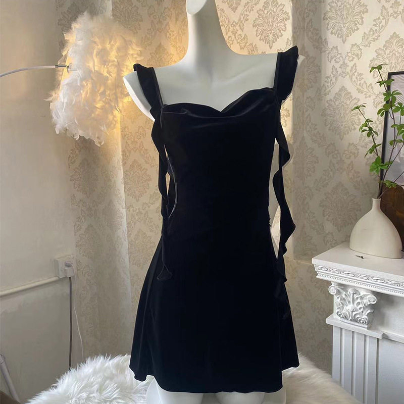 伊影新款性感睡衣女丝绒露背吊带胸垫荡领睡裙纯欲修身家居可外穿,淘宝优惠券,粉丝福利购,淘宝优惠卷