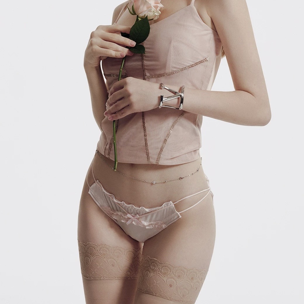 日系伪娘ts变装可爱内裤低腰性感女装大佬纯欲系带提臀男娘三角裤 - 图2