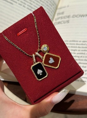 法式扑克爱心黑桃红黑贝母项链