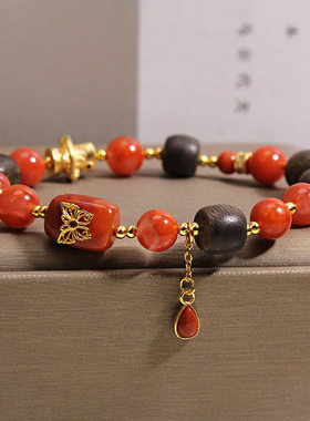 天然南红玛瑙手链轻奢小众高级感沉香木南红水滴吊坠手串转运手饰