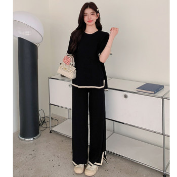 ຊຸດແມ່ 2024 ໃໝ່ Apricot Round Neck Short Sleeve Thin Fashion Loose Casual Pants Two-piece Ice Silk Summer