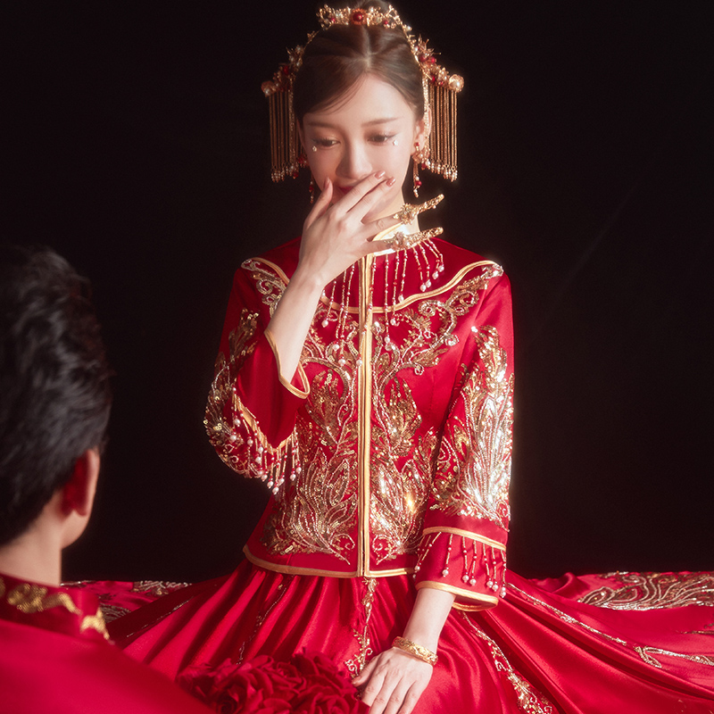 秀戴旗舰店秀禾服新娘年新款结婚大气高端中式婚纱礼服女重工龙凤褂大摆0