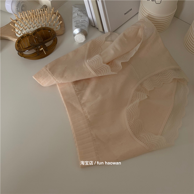 杏仁奶茶~秋日&果实色系无缝内裤女好穿中腰蕾丝边三角裤纯色包臀 - 图3