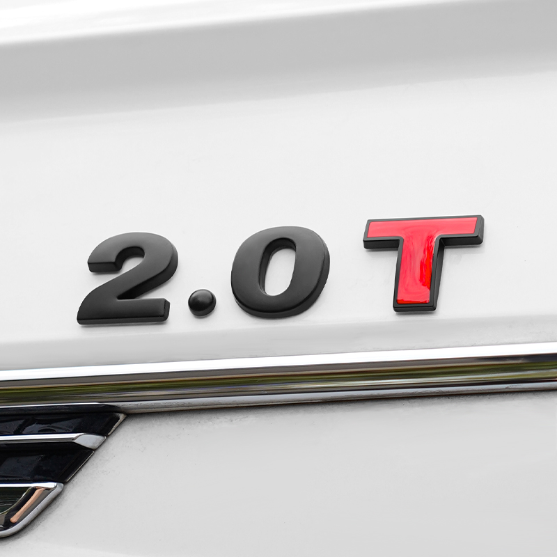 汽车车标1.4T1.8T3.0T2.4L3.0L排量尾标金属贴2.0T车贴尾标字母标 - 图1