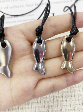 金色小黄鱼毛衣链小鱼金属吊坠项链合金女长款配饰简约小众设计潮