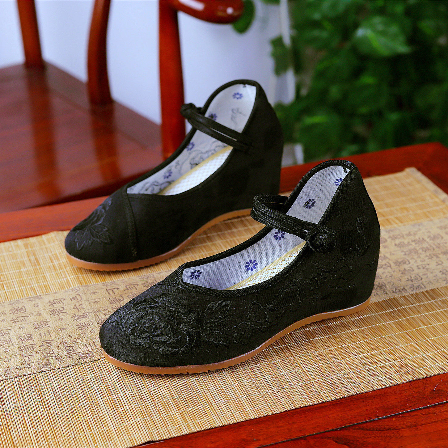 老北京布鞋女坡跟内增高汉服鞋复古民族风高跟茶艺师一字扣绣花鞋,淘宝优惠券,粉丝福利购,淘宝优惠卷