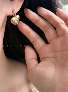 树与微风轻奢小众爱心耳坠