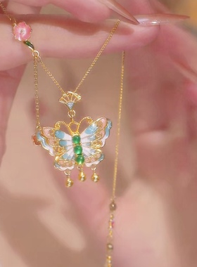 新款双翼蝴蝶项链女款轻奢小众高级感锁骨链百搭桃花毛衣链配饰品