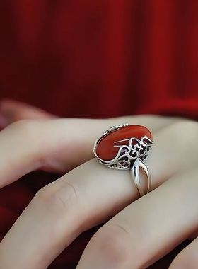 新款镂空花纹戒指女款轻奢小众高级感复古简约镂空雕花戒指配饰品