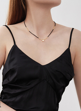 小方块拼接黑色水晶串珠项链女