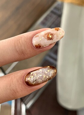 纯手工定制穿戴甲秋冬复古棕色秋日显白晕染格温气质美甲可拆卸女