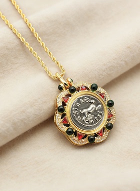 复古风浮雕古币千里马彼得兔吊坠项链镶嵌人工彩宝轻奢毛衣链饰品