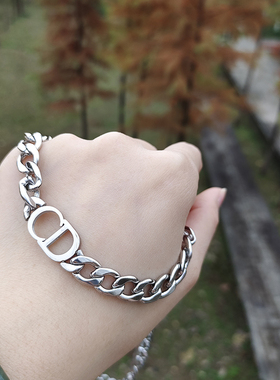 字母钛钢项链锁骨链嘻哈秋冬配饰