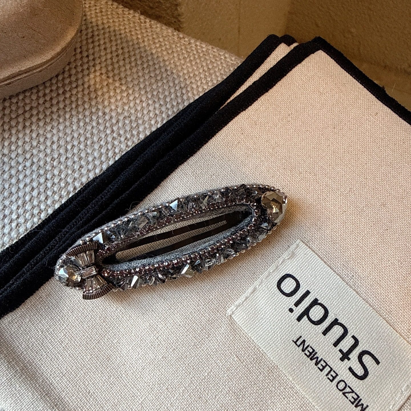 高级感灰钻蝴蝶结椭圆款bb夹时尚气质侧边夹前额碎发掰掰夹刘海夹,淘宝优惠券,粉丝福利购,淘宝优惠卷