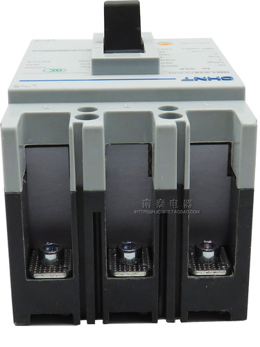正品 正泰塑壳断路器 NM1-63S/3300 16A 20A 25A 32A 40A 50A 63A - 图1