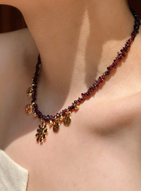 【秋冬新品】莓拉「日光螺旋」深紫色石榴石太阳花吊坠串珠项链