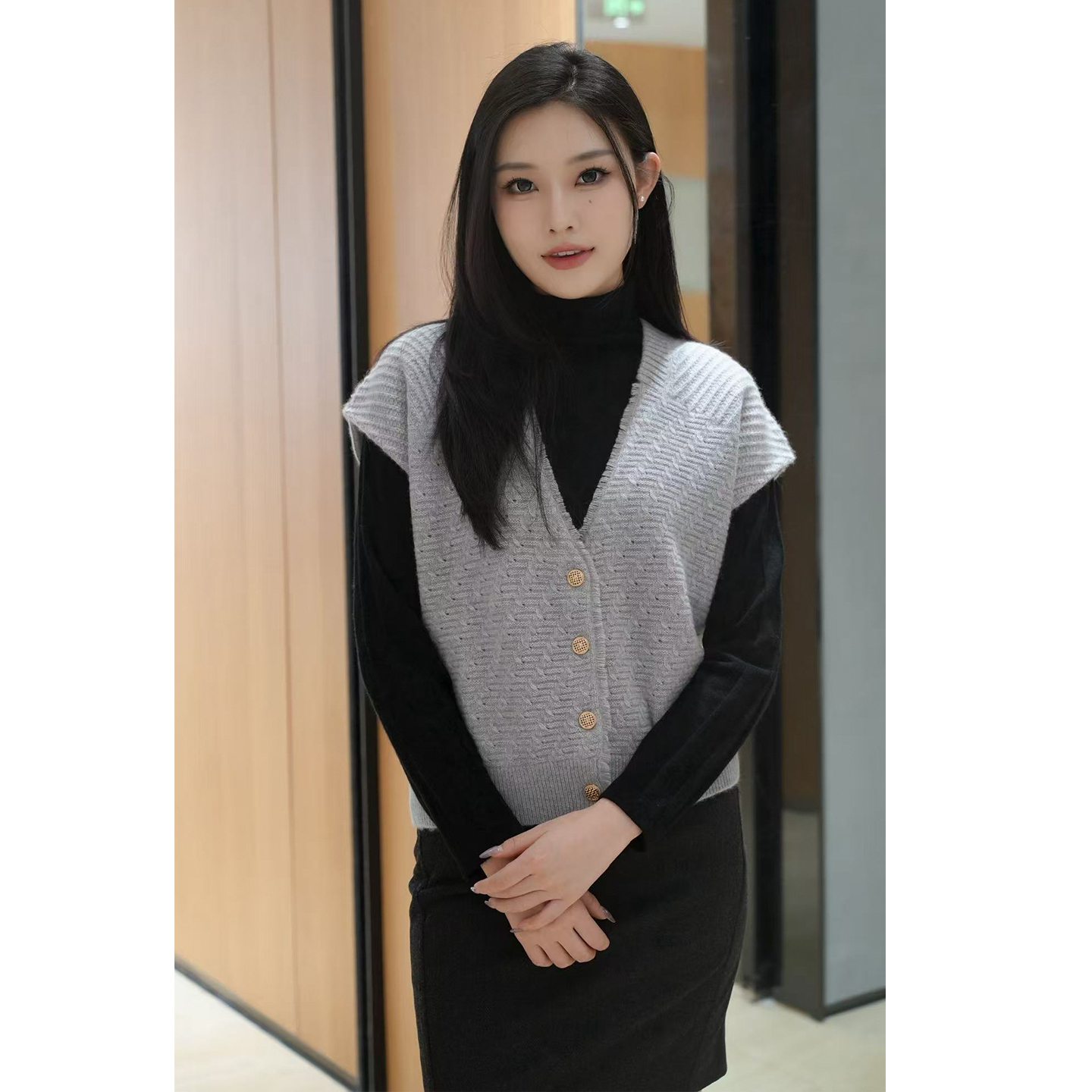 新疆GTS天山羊绒V领时尚开襟背心纯色100山羊绒简约马甲秋冬百搭 - 图1