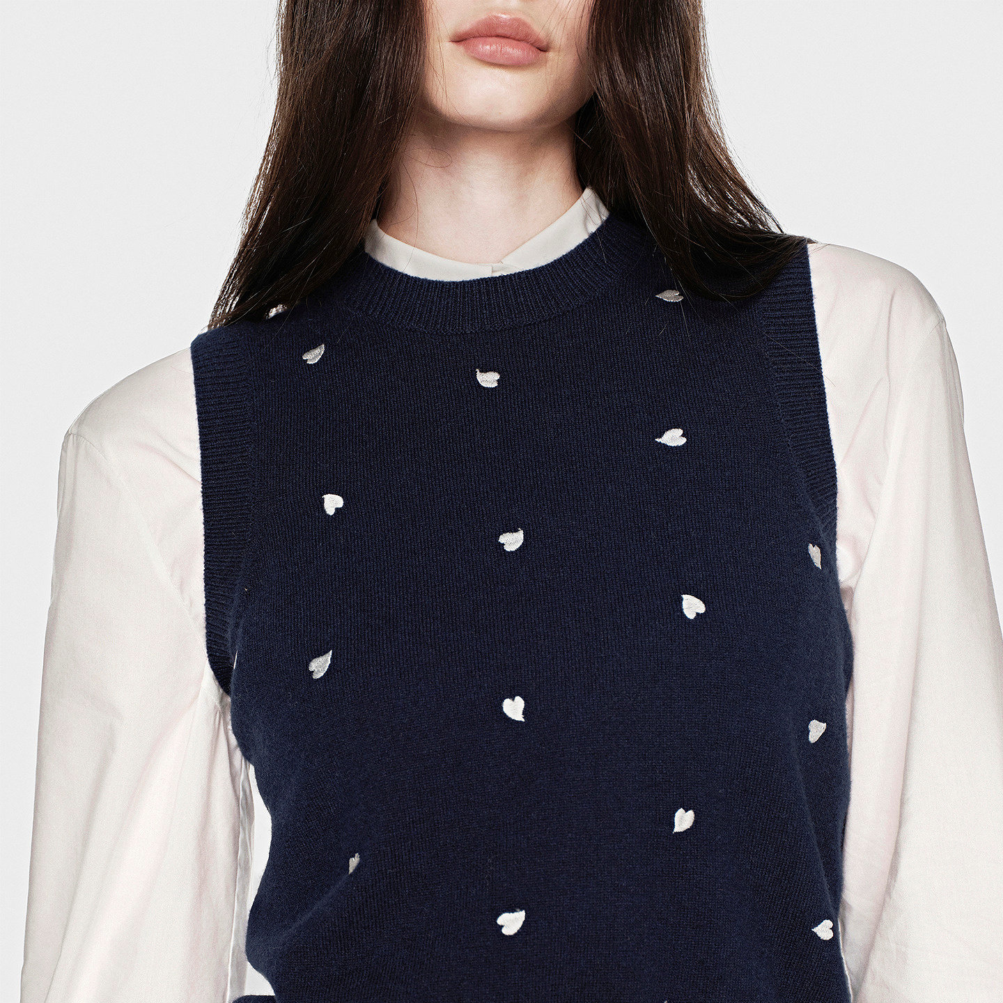 【大乐严选】13号BLUE ERDOS26早春新学院风羊毛羊绒爱心刺绣背心,淘宝优惠券,粉丝福利购,淘宝优惠卷