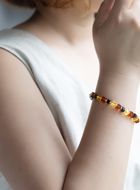 天然彩虹渐变琥珀蜜蜡手链血珀金珀多宝渐变手串方糖女士小单圈新