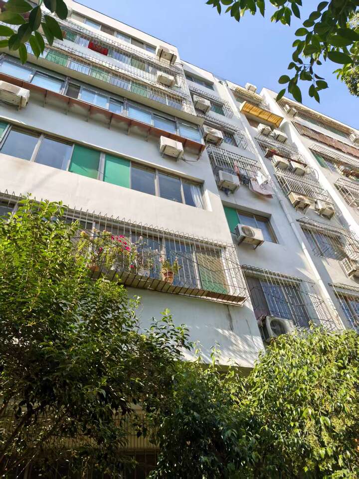 济南市槐荫区纬七路20号2-401室