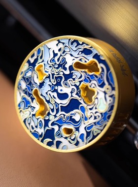 朱炳仁铜仁彩车载香薰中国风