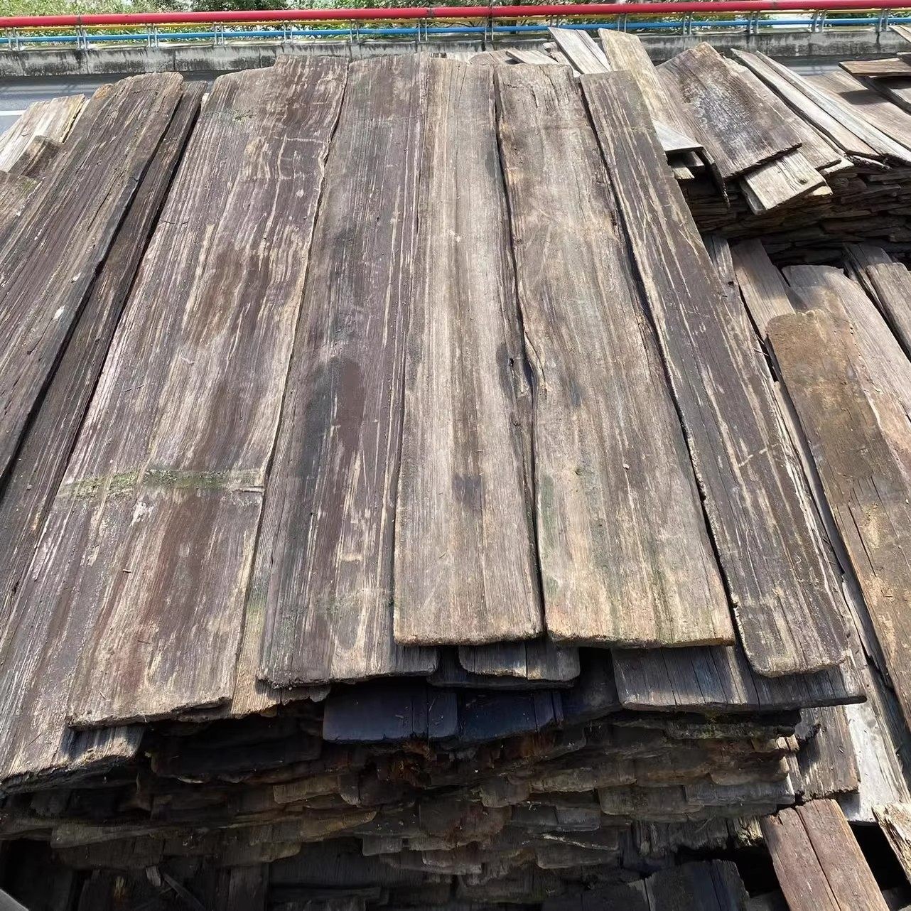 复古老旧木瓦片铁杉木旧门头木板户外木瓦片风化餐饮民宿屋檐装饰,淘宝优惠券,粉丝福利购,淘宝优惠卷