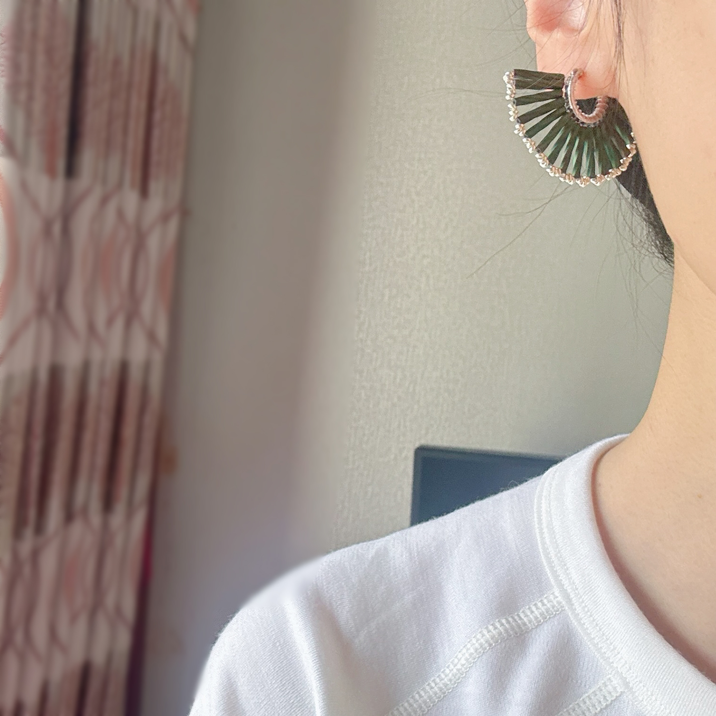 绿色扇形复古风天然和田玉髓珠纯银几何夸张耳圈耳环 - 图0