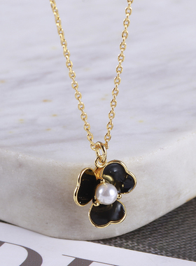 黄铜女生立体花朵项链